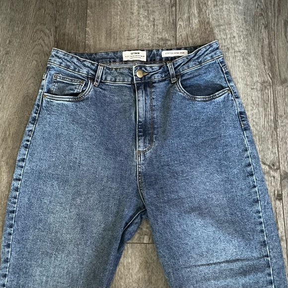 Cotton On Stretch High Rise Mom Jeans Size 12 - Picture 3 of 7